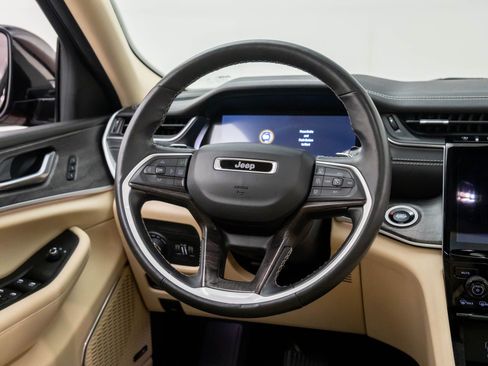 Used 2021 Jeep Grand Cherokee L Limited image 10