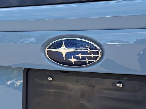 Used 2022 Subaru Crosstrek 2.5i Limited w/ Moonroof Package 2 AWD/4WD image 32