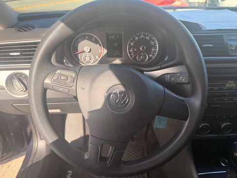 Used 2012 Volkswagen Passat 2.5 S image 15