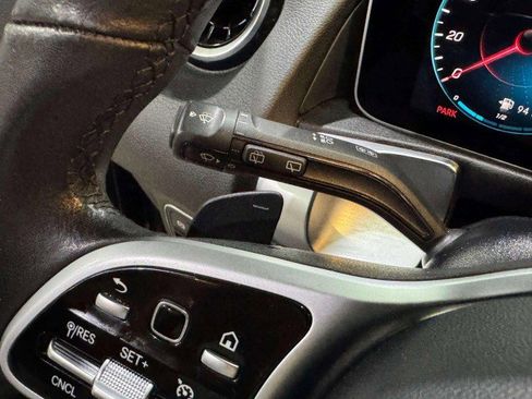 Used 2021 Mercedes-Benz GLB 250 image 35