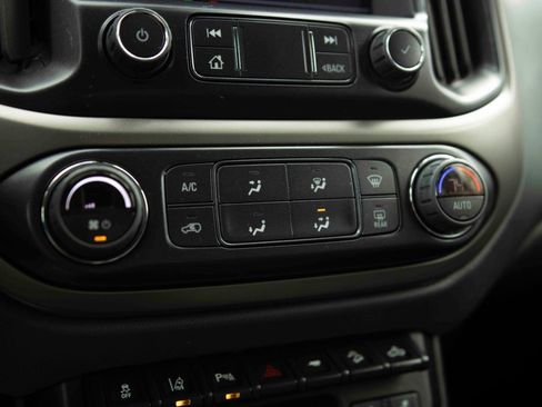 Used 2022 Chevrolet Colorado Z71 w/ Safety Package image 9