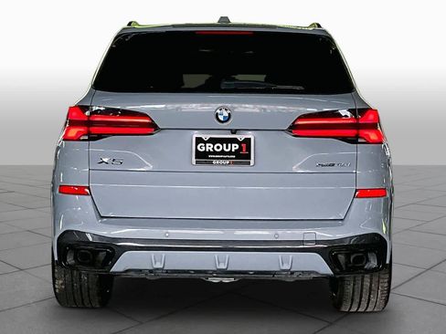 Certified 2025 BMW X5 sDrive40i w/ M Sport Package RWD image 4