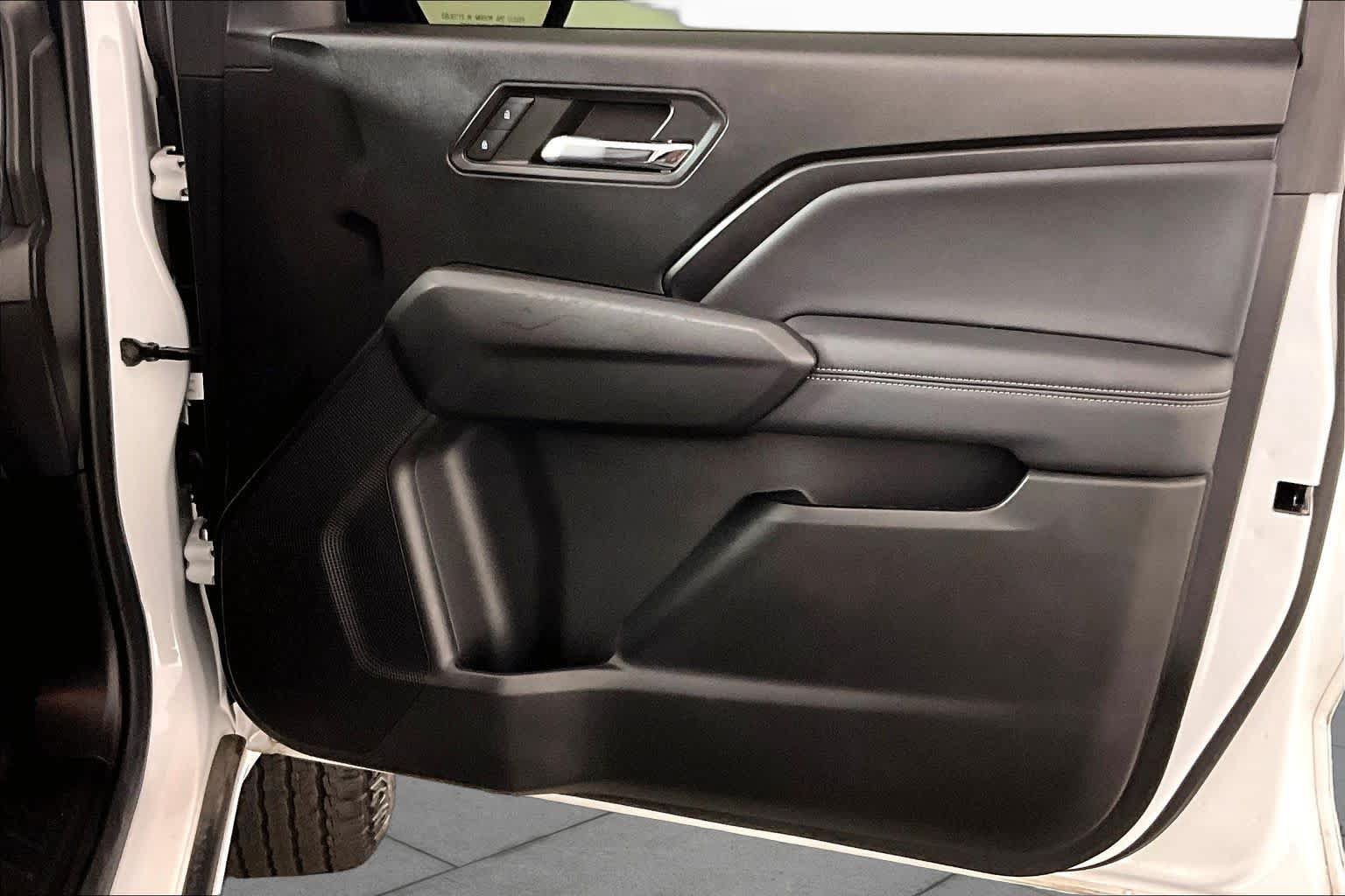 Used 2024 GMC Canyon Elevation w/ Elevation Premium Package RWD image 21