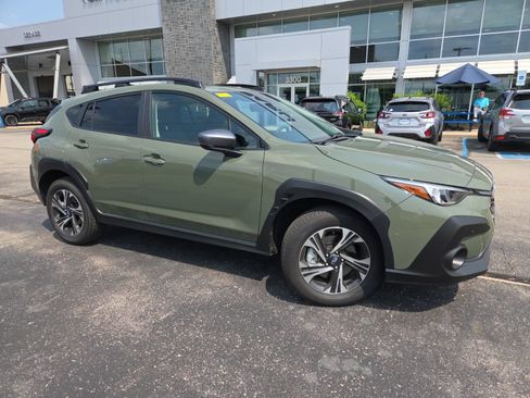 Used 2026 Subaru Crosstrek 2.5i Premium AWD/4WD image 3