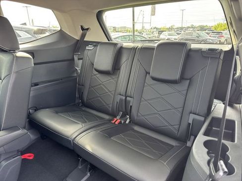 New 2026 Volkswagen Atlas SE FWD image 10