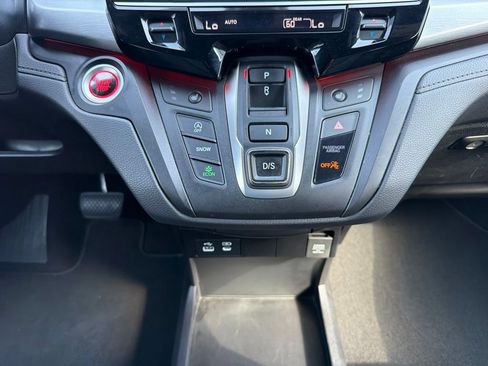 Used 2025 Honda Odyssey Sport-L image 27
