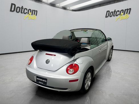 Used 2007 Volkswagen Beetle Convertible w/ Package 1 image 17