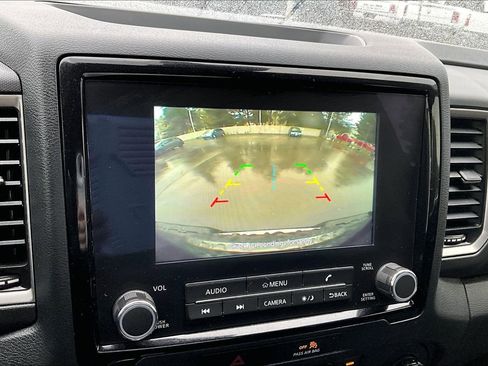 Used 2022 Nissan Frontier SV image 15