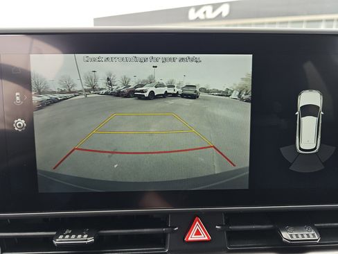 New 2025 Kia Sportage EX image 24