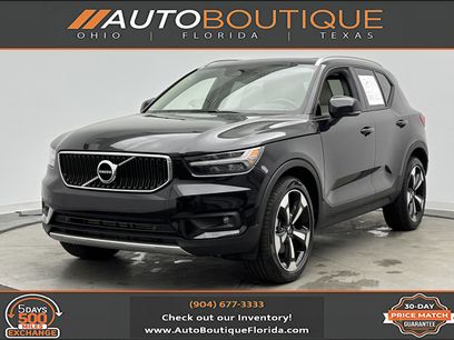 Used 2021 Volvo XC40 T5 Momentum