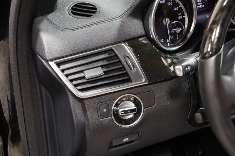 Used 2015 Mercedes-Benz GL 550 4MATIC image 58