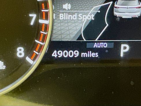 Used 2024 Nissan Pathfinder SV image 19