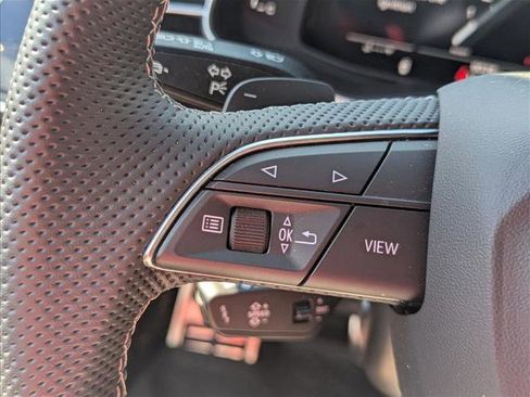 Used 2023 Audi SQ8 Prestige image 10