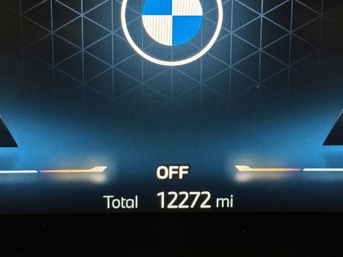 Used 2023 BMW 330i Sedan w/ M Sport Package image 33