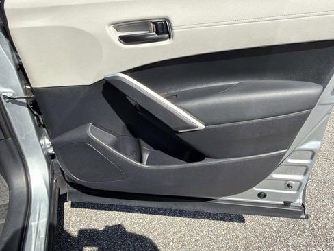 Certified 2025 Toyota Corolla Cross L FWD image 14