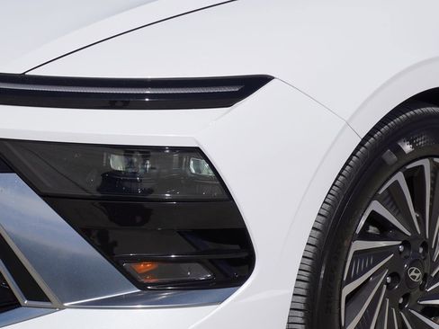 Used 2025 Hyundai Sonata SEL image 2