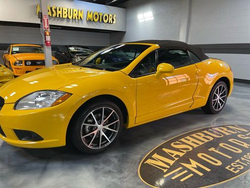 Used 2009 Mitsubishi Eclipse GT image 2