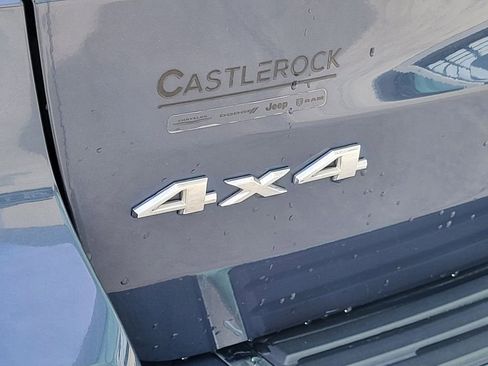 Used 2019 Jeep Grand Cherokee Overland image 11