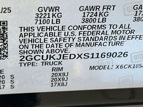 Certified 2025 Chevrolet Silverado 1500 High Country w/ Technology Package image 34