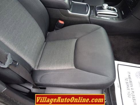 Used 2018 Chrysler 300 Touring w/ Sport Appearance Package image 31