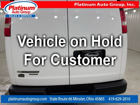 Used 2016 Chevrolet Express 3500 Extended RWD image 4