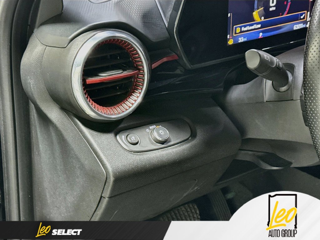 Used 2024 Chevrolet Trax RS w/ Driver Confidence Package FWD image 13