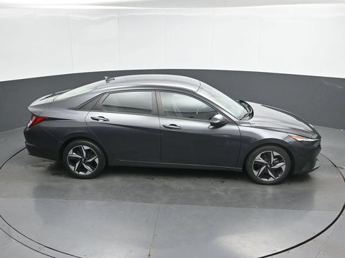 Used 2023 Hyundai Elantra SEL w/ Convenience Package FWD image 33