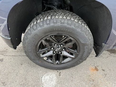 Used 2020 Chevrolet Silverado 1500 LT Trail Boss image 12