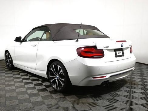Used 2020 BMW 230i xDrive Convertible w/ Premium Package AWD/4WD image 9