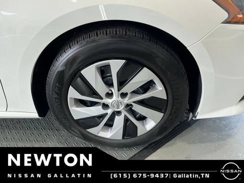 Used 2022 Nissan Altima 2.5 S FWD image 41