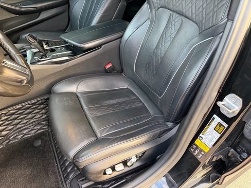 Used 2018 BMW M550i xDrive M550i xDrive Sedan 4D w/ Driving Assistance Package image 82