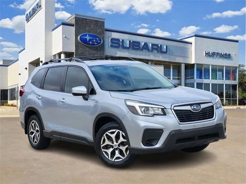 Used 2020 Subaru Forester Premium image 1