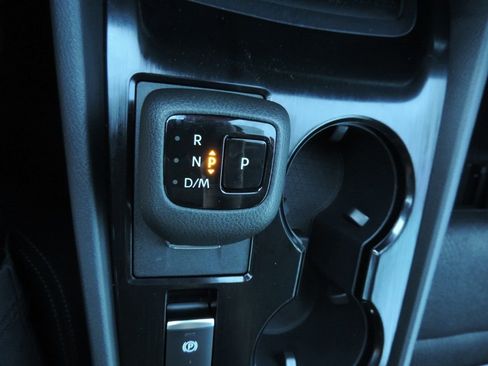 Certified 2024 Nissan Rogue SV image 24