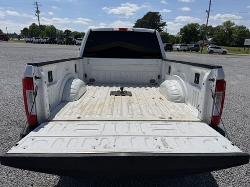 Used 2017 Ford F250 XLT w/ XLT Value Package AWD/4WD image 13
