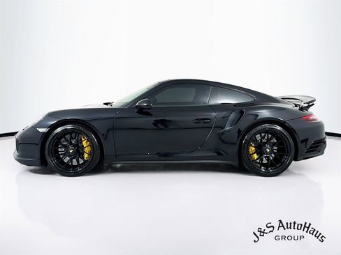 Used 2018 Porsche 911 Turbo S image 4