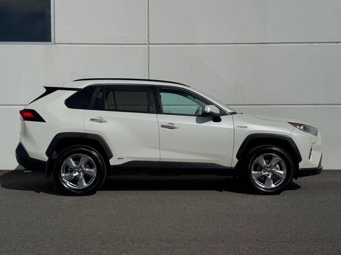 Certified 2021 Toyota RAV4 Limited AWD/4WD image 8