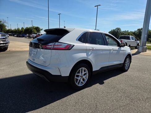 Used 2024 Ford Edge SEL AWD/4WD image 13