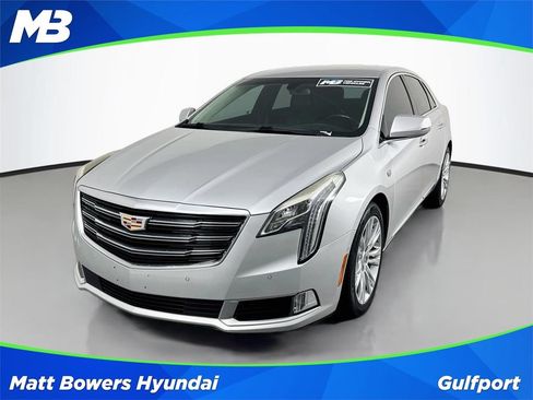Used 2019 Cadillac XTS Luxury FWD image 1