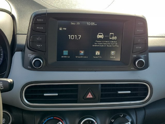 Used 2020 Hyundai Kona SEL w/ Cargo Package FWD image 11
