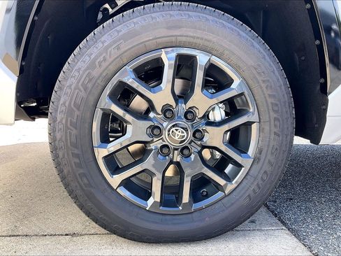 New 2026 Toyota Tundra Platinum AWD/4WD image 15