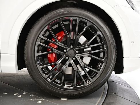 New 2026 Audi SQ8 Prestige image 15