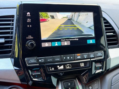 Used 2023 Honda Odyssey Sport image 11