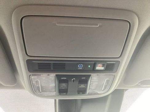 Used 2019 Honda Odyssey Elite image 26