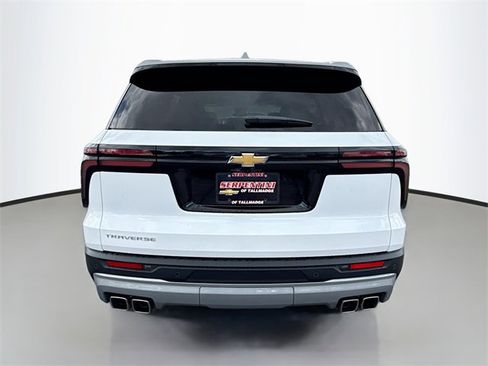 New 2026 Chevrolet Traverse LT w/ LPO, Floor Liner Package image 9