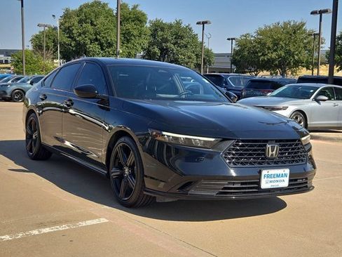 Used 2024 Honda Accord Sport image 3