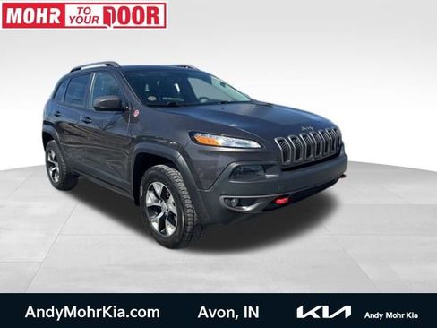 Used 2017 Jeep Cherokee Trailhawk image 1