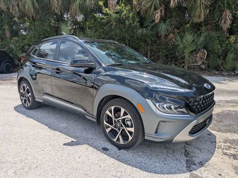 Used 2022 Hyundai Kona Limited FWD image 1