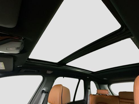 New 2026 BMW X5 M60i image 22