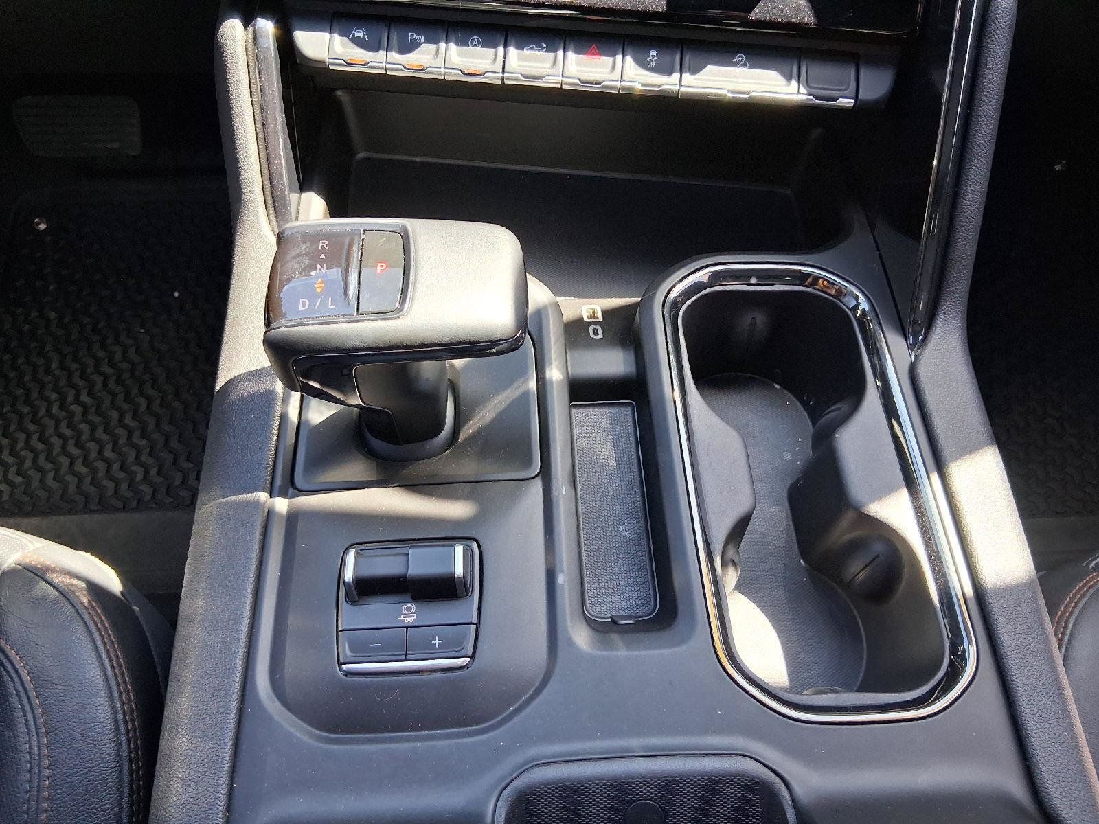 Used 2024 GMC Sierra 1500 AT4 w/ Technology Package AWD/4WD image 36