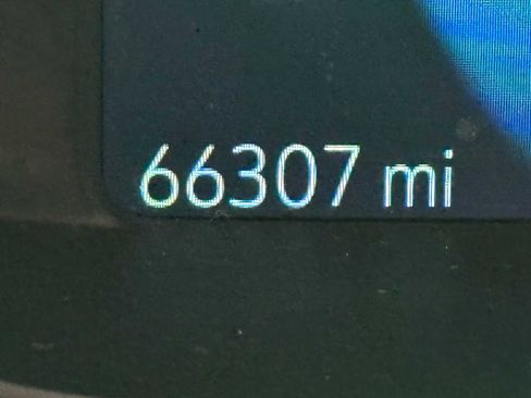 Used 2021 Chevrolet Bolt LT image 19